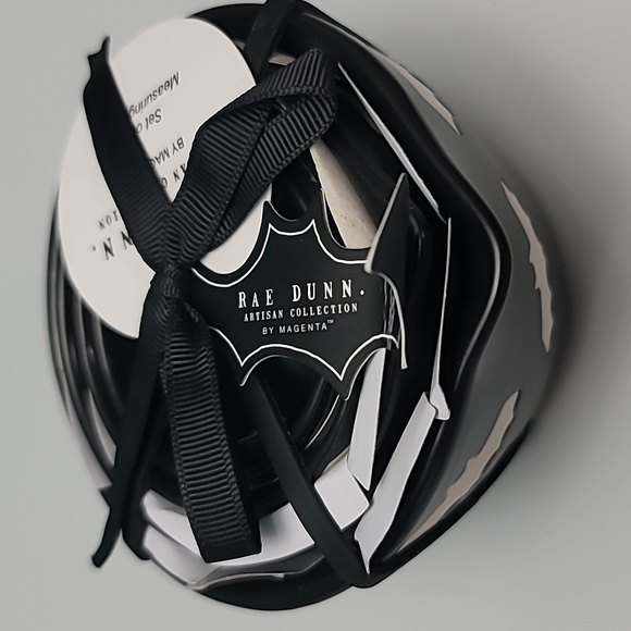 Rae Dunn Bats Measuring Cups set of 4 NWT - Picture 2 of 4